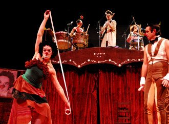 Teatro Circo garante diversão para adultos e crianças