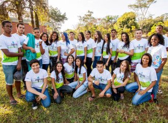 Programa Jovem Sustentável certifica 20 jovens da periferia de Uberlândia