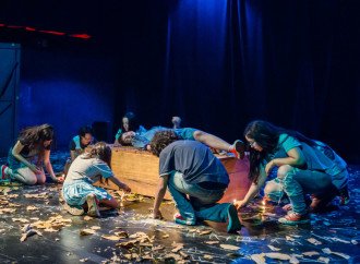 Escola de teatro da Trupe de Truões realiza apresentações gratuitas nesta semana