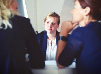 Que “gap” é esse? De um lado, um mercado cada vez mais internacionalizado. De outro, um País que não fala inglês