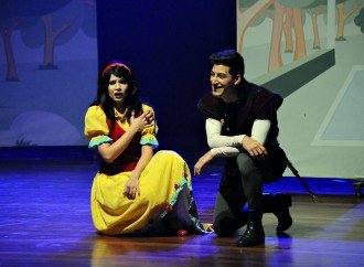 Estreia de “Branca de Neve Ao Som Dos Beatles” acontece hoje no Municipal de Uberlândia