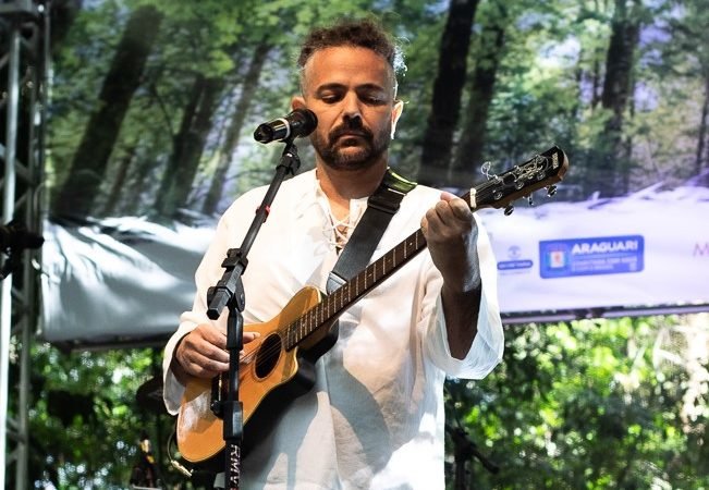 “Bosque Te Quero Bem” finaliza sua temporada de shows com Luiz Salgado