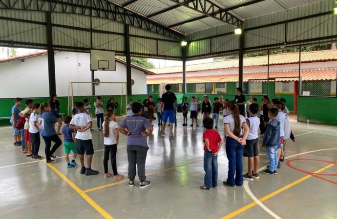 EMCANTAR Social inicia oficinas em escolas de Araguari em parceria com a Prefeitura Municipal através da Secretaria Municipal de Educação